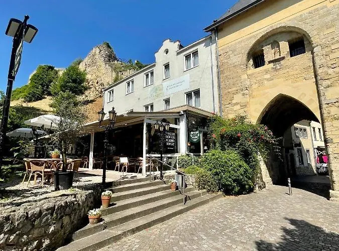 Photo de Hotel De La Ruine Valkenburg aan de Geul